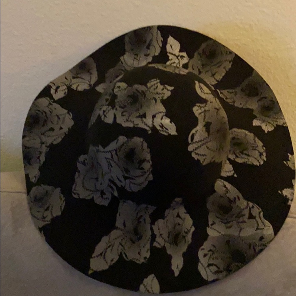Women’s hat